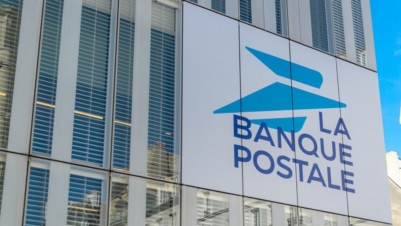 Your Guide to Securing a Banque Postale Visa Platinum: Eligibility, Steps, and Perks