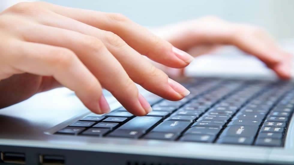 Learn How to Find Online and Offline Typing Jobs