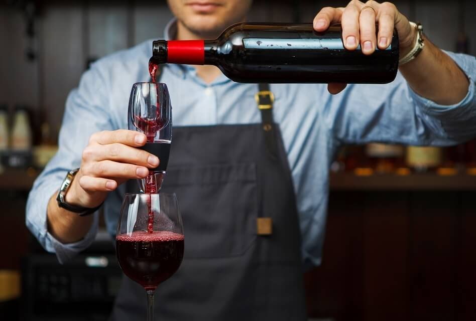 Discover How to Find Sommelier Vacancies