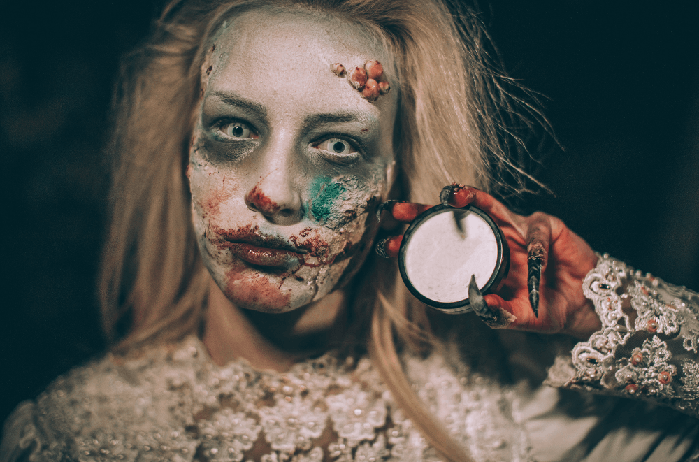 Professional Zombie – Discover This Atypical Profession