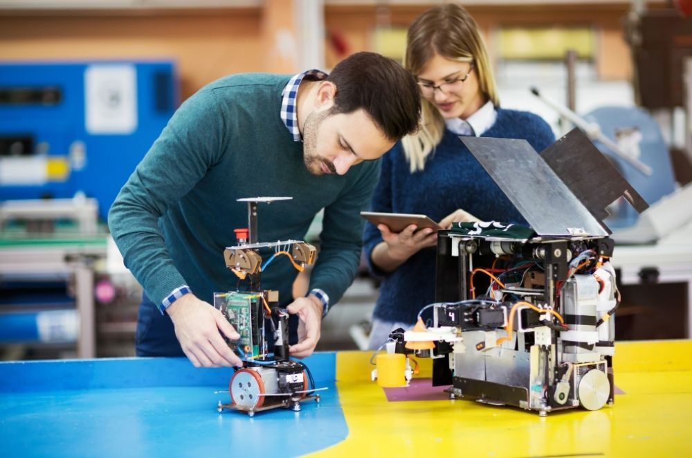 Learn About The 7 Top Robotics Careers