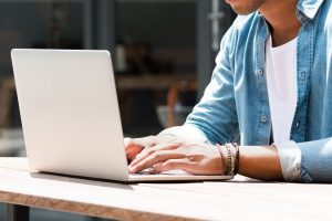 JobGurus – Look Online for Jobs